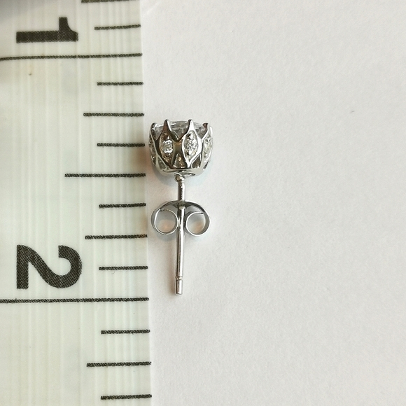 NEW, sterling silver cz cathedral set stud earrings - Picture 8 of 10